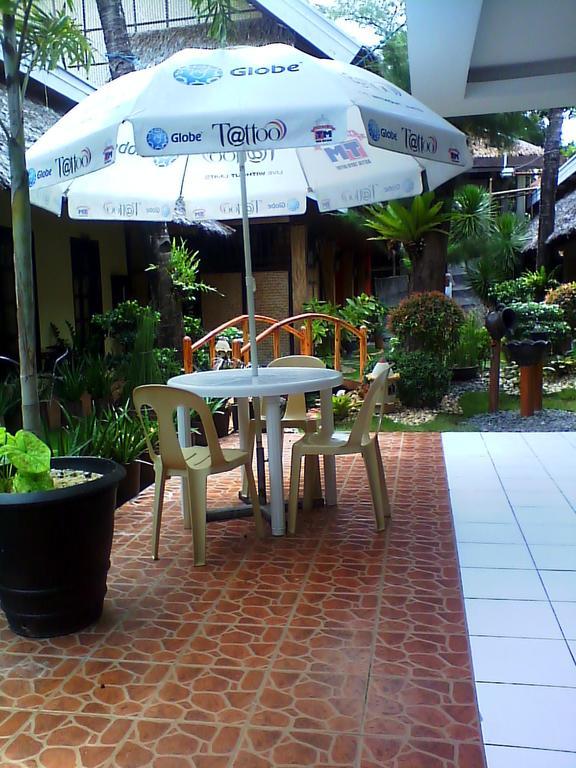 อีคลิปเซ รีสอร์ท Manoc-Manoc ภายนอก รูปภาพ